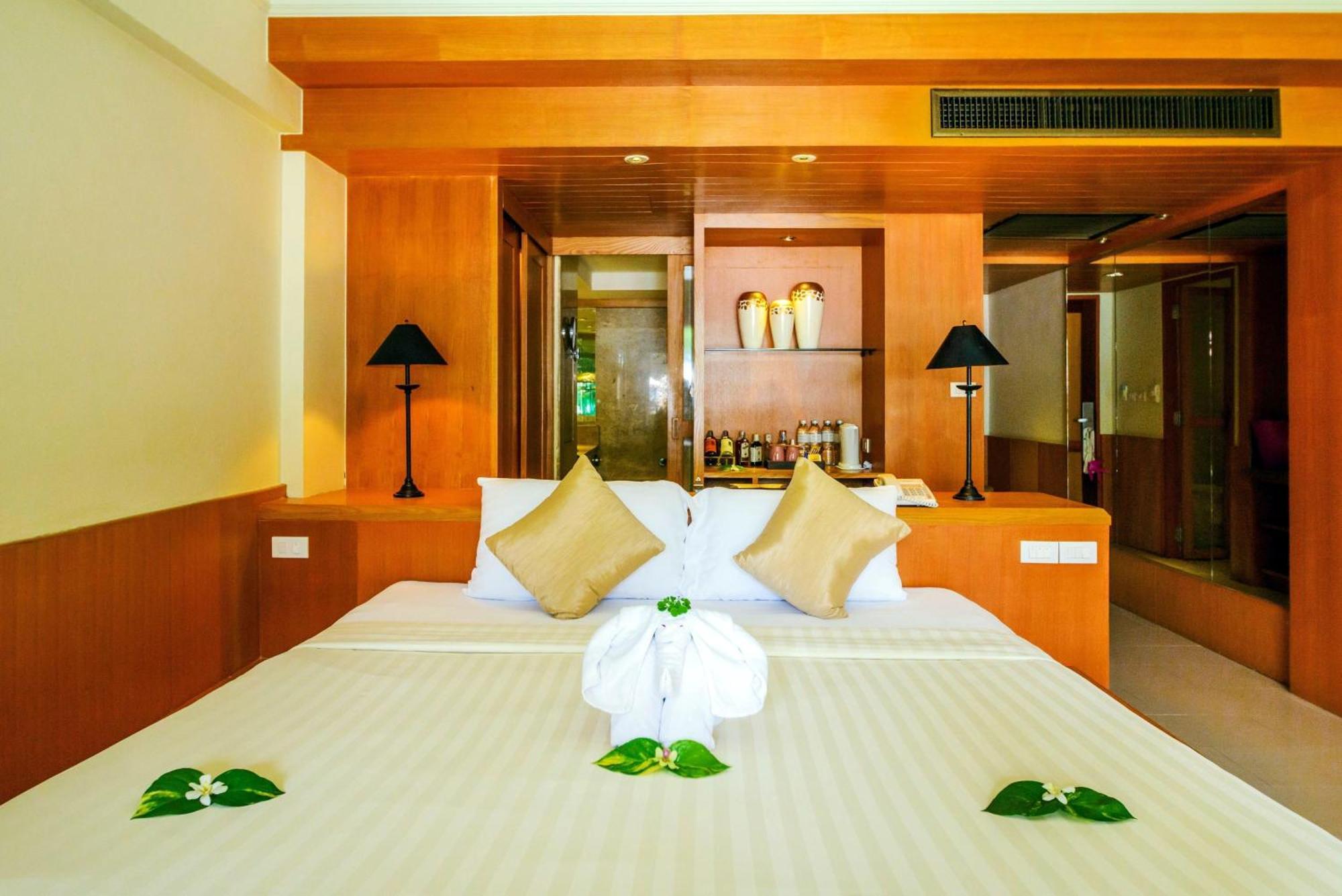 普吉岛-瓶庐海景度假酒店 Phuket Pl Seaview Resort Patong Екстер'єр фото